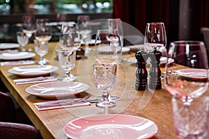 Restaurant table design, lux restaurant