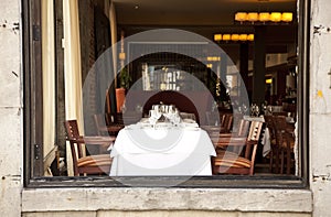 Restaurant table setting