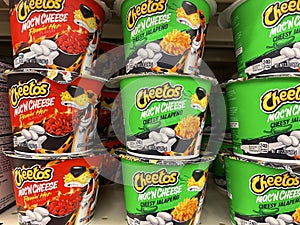 Retail grocery store Cheetos mac and cheese cups