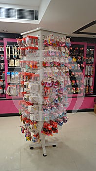 RETAIL RACKING SYSTEM