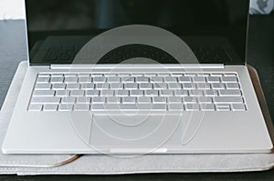 Retina laptop with dark blank screen