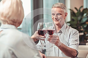 Retired man and woman celebrating an anniversary