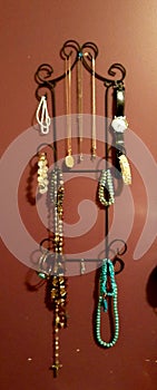 Reto plate stand turned Jewlery