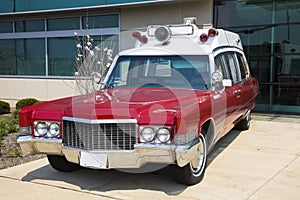 Retro ambulance