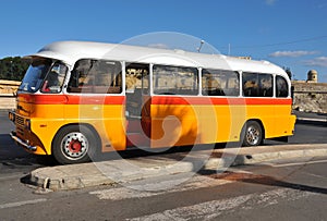 Retro bus