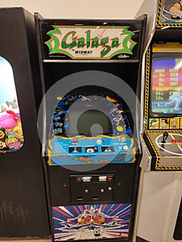 Retro Galaga Machine