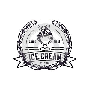 Retro ice cream logo. Vintage emblem logo. Illustration of a classic badge design.