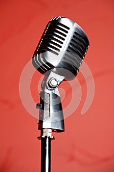 Retro microphone