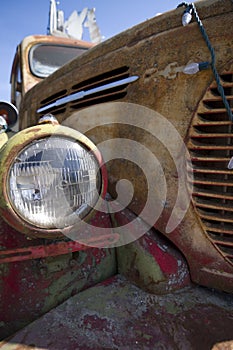 Retro REO Speed Wagon rusty truck front end photo