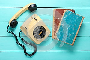 Retro rotary telephone