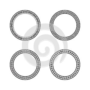 Retro-style circle Chinese pattern frame vector illustration set