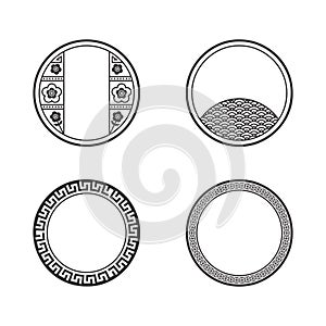 Retro-style circle Chinese pattern frame vector illustration set