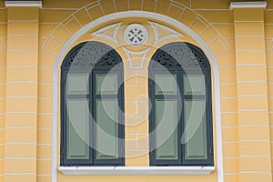 Retro windows