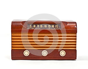 Retro Wood Case Vacuum Tube Radio