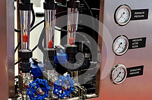 Reverse osmosis systems with water rotameter