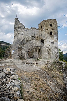 Zřícenina hradu Reviste, Slovensko