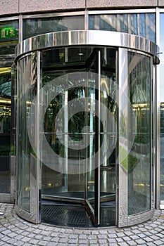 Revolving door