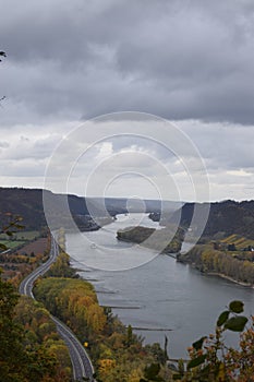 Rhine valley between Andernach and Brohl-LÃ¼tzing on a gloomy autumn day