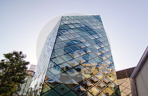 Rhomboid-grid glass building