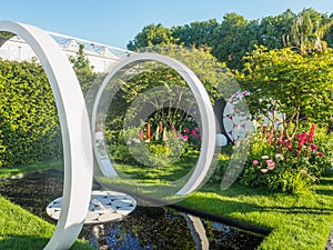 RHS Chelsea Flower Show 2017. The Breast Cancer Now Garden: Through the Microscope.