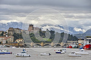 Ria de San Andres in San Vicente de la Barquera.