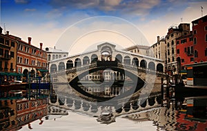 Rialto bridge photo