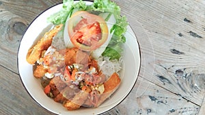 Rice Bowl sambal matah in a round bowl