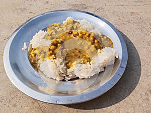 Rice and chola, India's famous food chat and rice