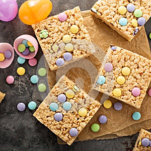 Rice krispies treats with candy