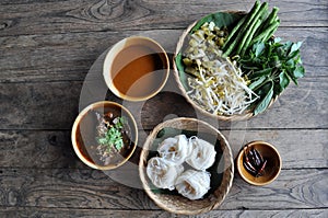 Rice Noodles with spicy pork sauce