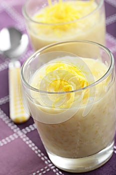 Rice pudding with lemon zest
