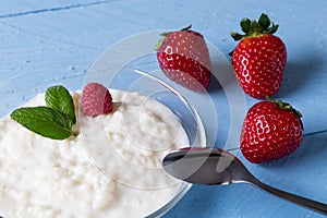 Rice pudding with mint