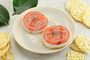 Rice Thins with Ham and Sliced Tomatoes