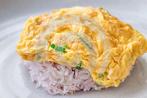 Riceberry with spring onion omelette
