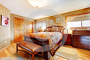 Rich bedroom wtih antique furniture set