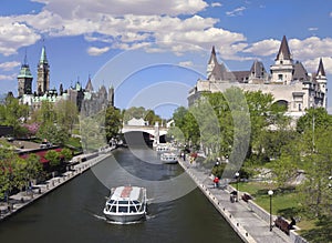 Rideau Canal, The Parliament of Canada, Ottawa