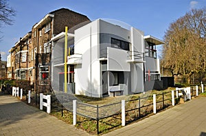 Rietveld SchrÃÂ¶der House (1923-1924)