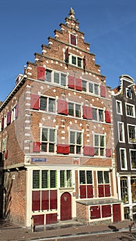 The Riga Coat of Arms house in Amsterdam, located at Oudezijds Voorburgwal 14.
