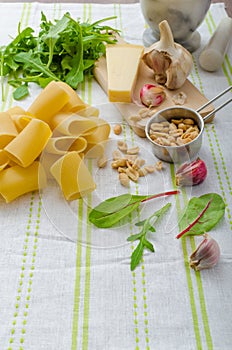 Rigatoni with garlic and herbs pesto