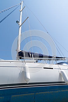 Rigging of sailing yachts mast ropes and details