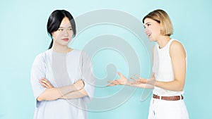 right proving quarrel women disagreement arguments