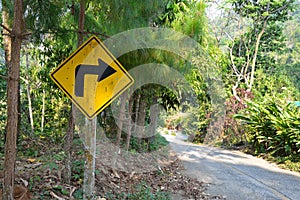 Right turn road sign