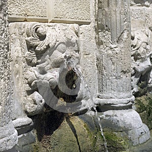 Rimondi fountain detail