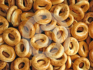 Ring-shaped cracknels