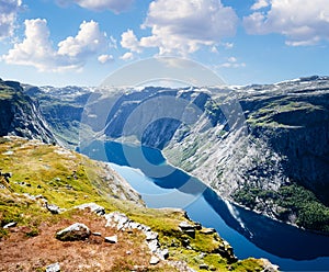 Ringedalsvatnet - blue mountain lake near Trolltunga