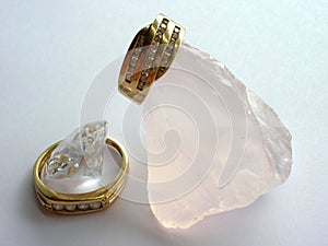 Rings, quartz and zircon