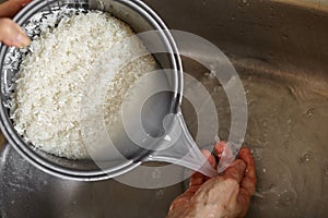Rinse the rice