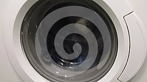 Rinsing laundry in the washing machine
