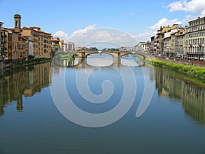 Rio Arno Ponte Vecchio photo