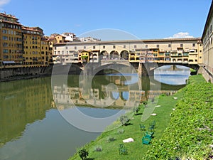 Rio Arno Ponte Vecchio photo